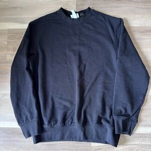 H&M Essentials black crew neck sweatshirt men’s size small great condition